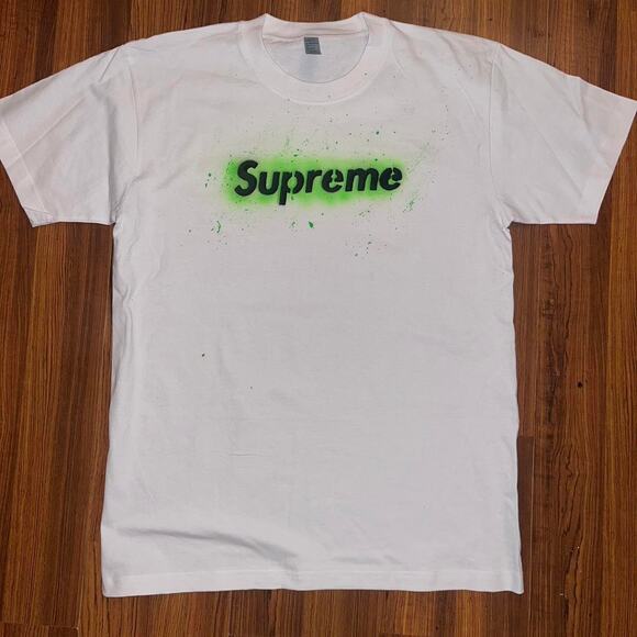 Custom made airbrushed supreme - Picture 1 of 4